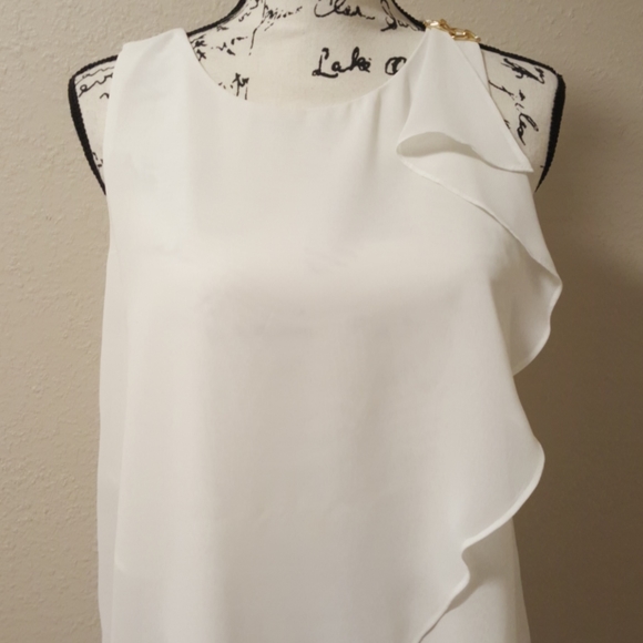 JLOW TOP - Picture 2 of 6